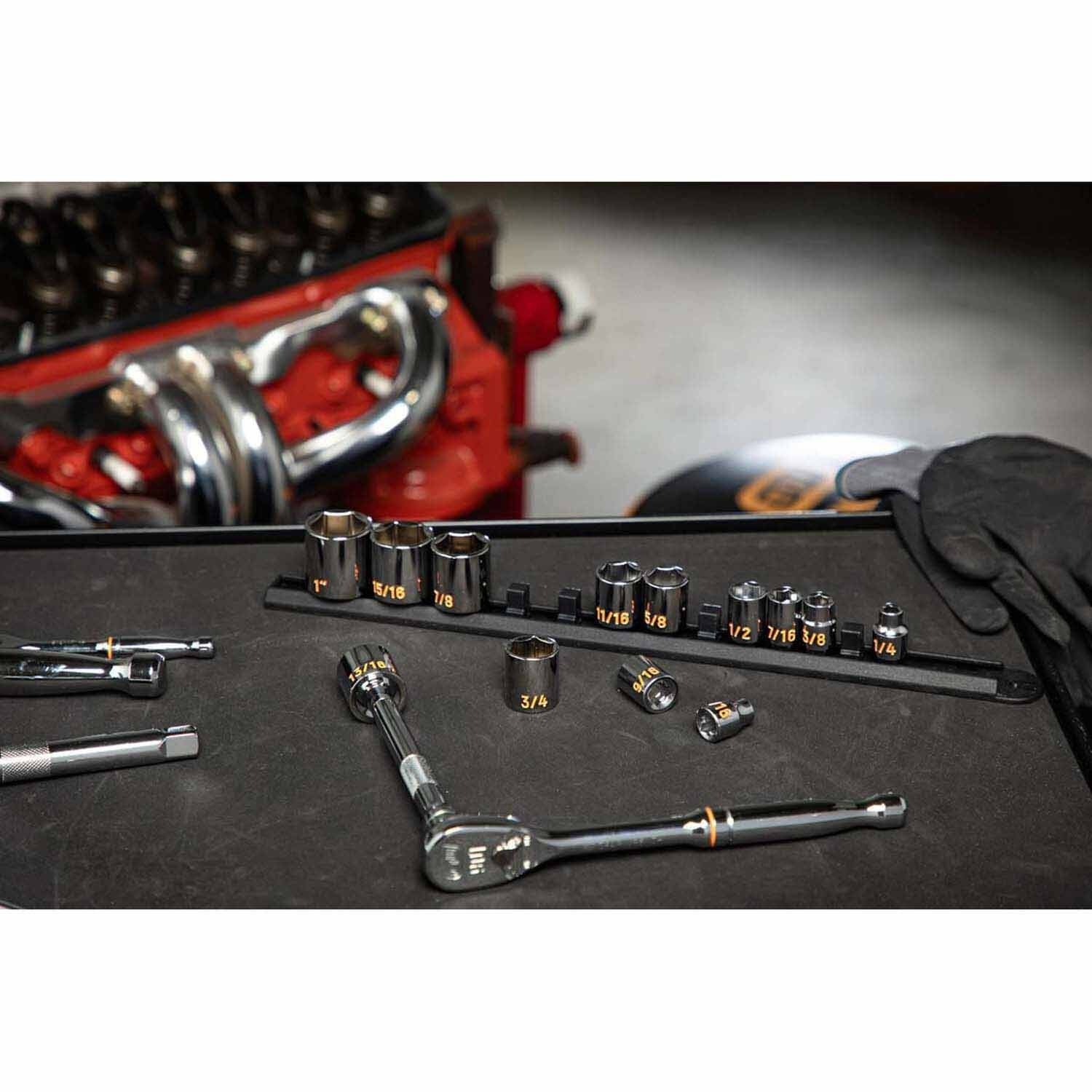 GearWrench 80553H 13 Piece 3/8" Drive 6 Point SAE Hi-Viz Socket Set - Image 7
