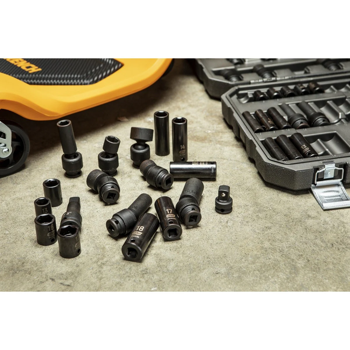 GearWrench 89092 3/8" Drive 6-Point Metric Standard and Deep Impact Socket Set (51 Piece) - Image 4