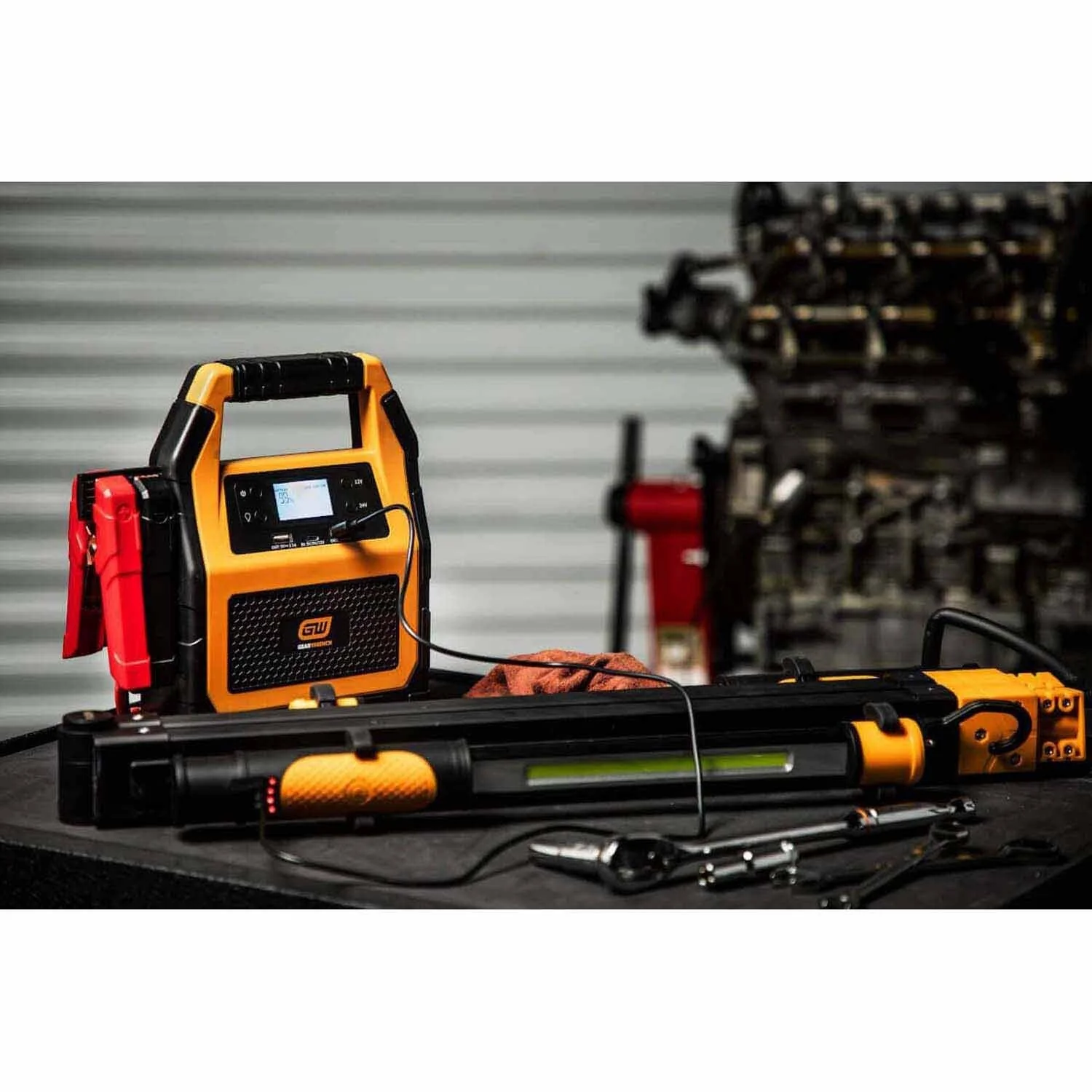 Gearwrench GWLBJ30 3000A Lithium Battery Jump Starter and Powerbank - Image 10