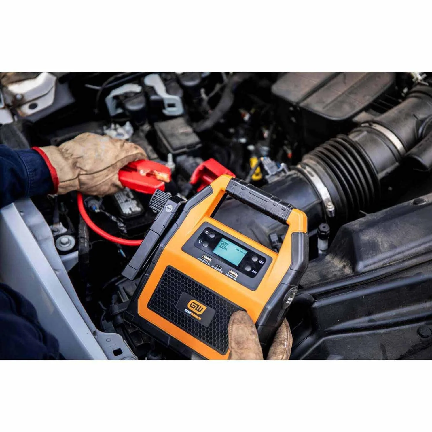 Gearwrench GWLBJ30 3000A Lithium Battery Jump Starter and Powerbank - Image 9
